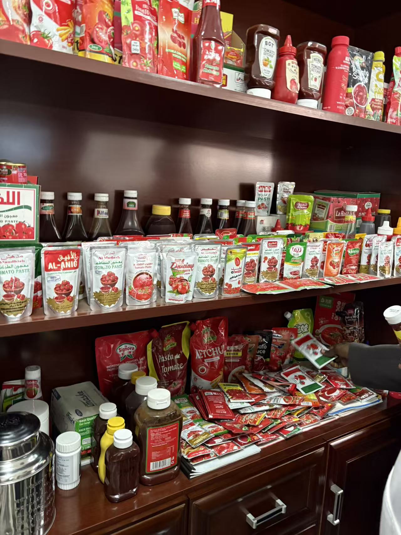 Bulk tomato paste sachet